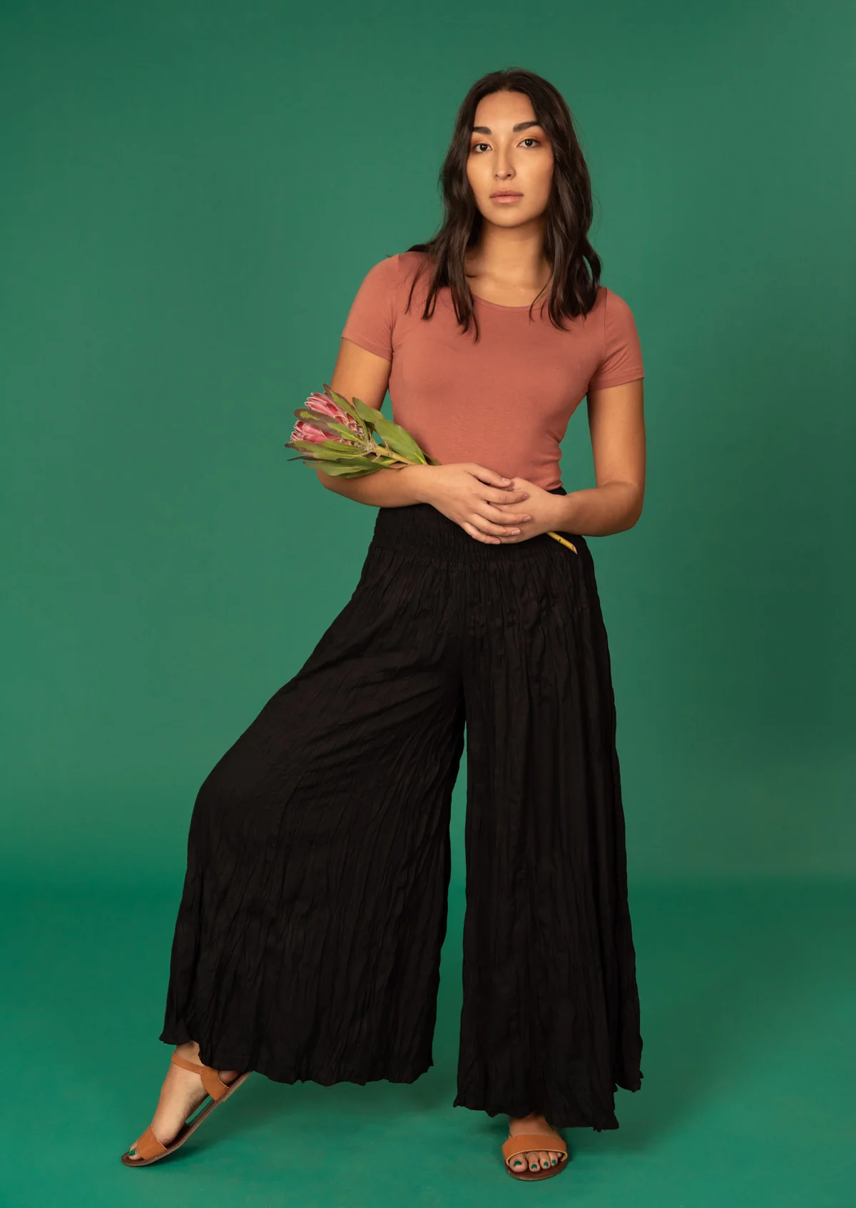 Umbrella Pant Black - Fuchesia