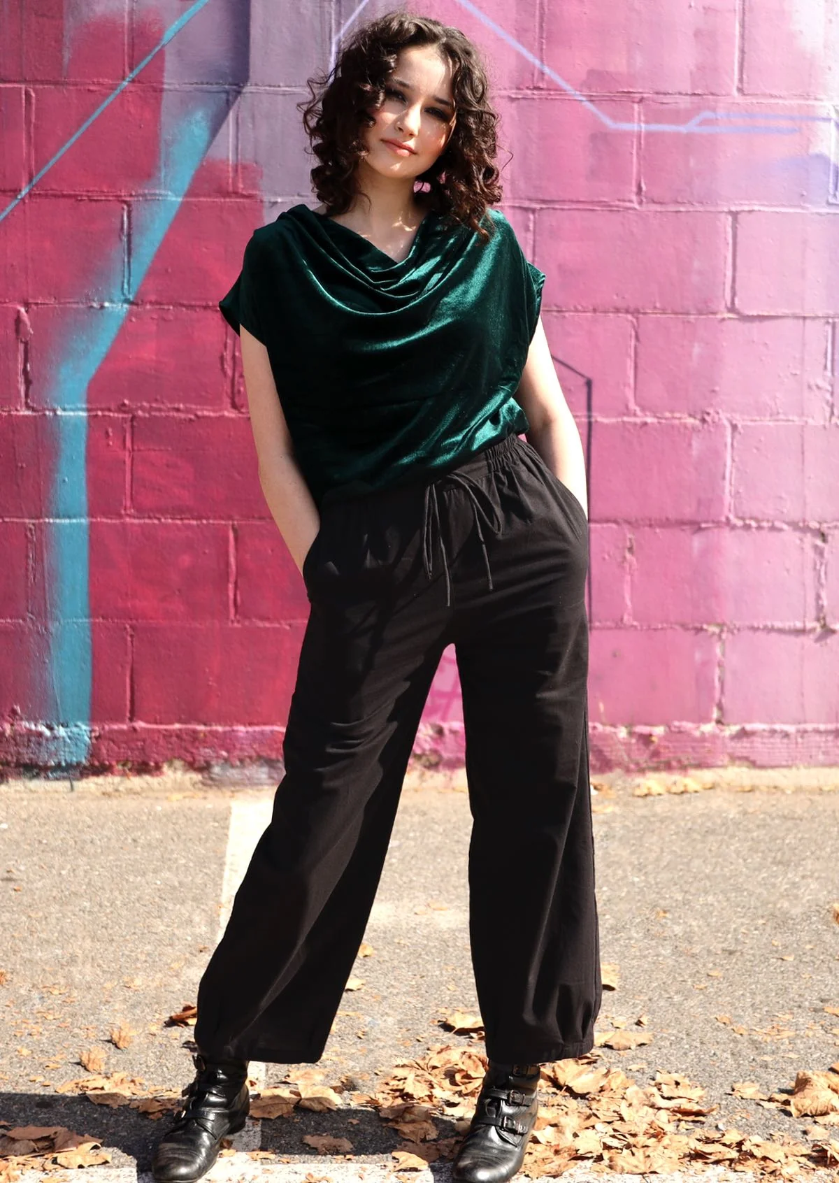 Greta Pants Black - Fuchesia