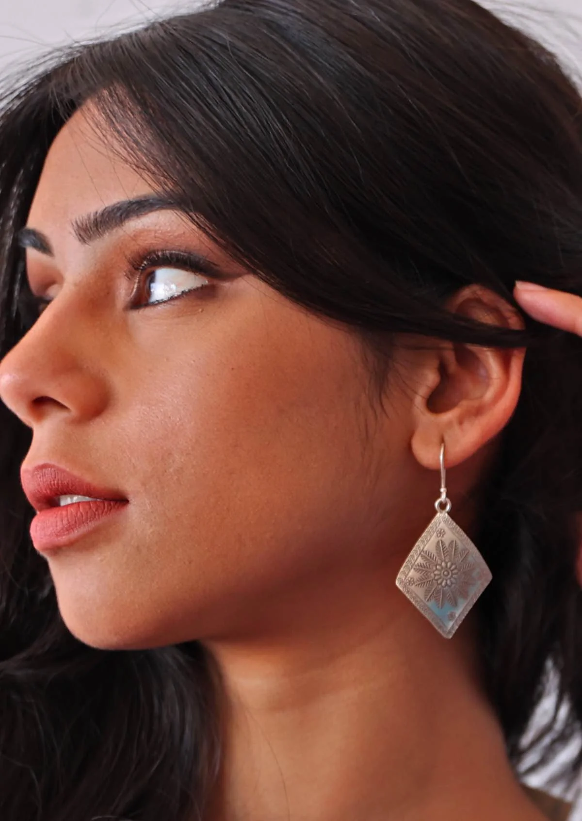 Hill Tribe Silver - Fuchesia