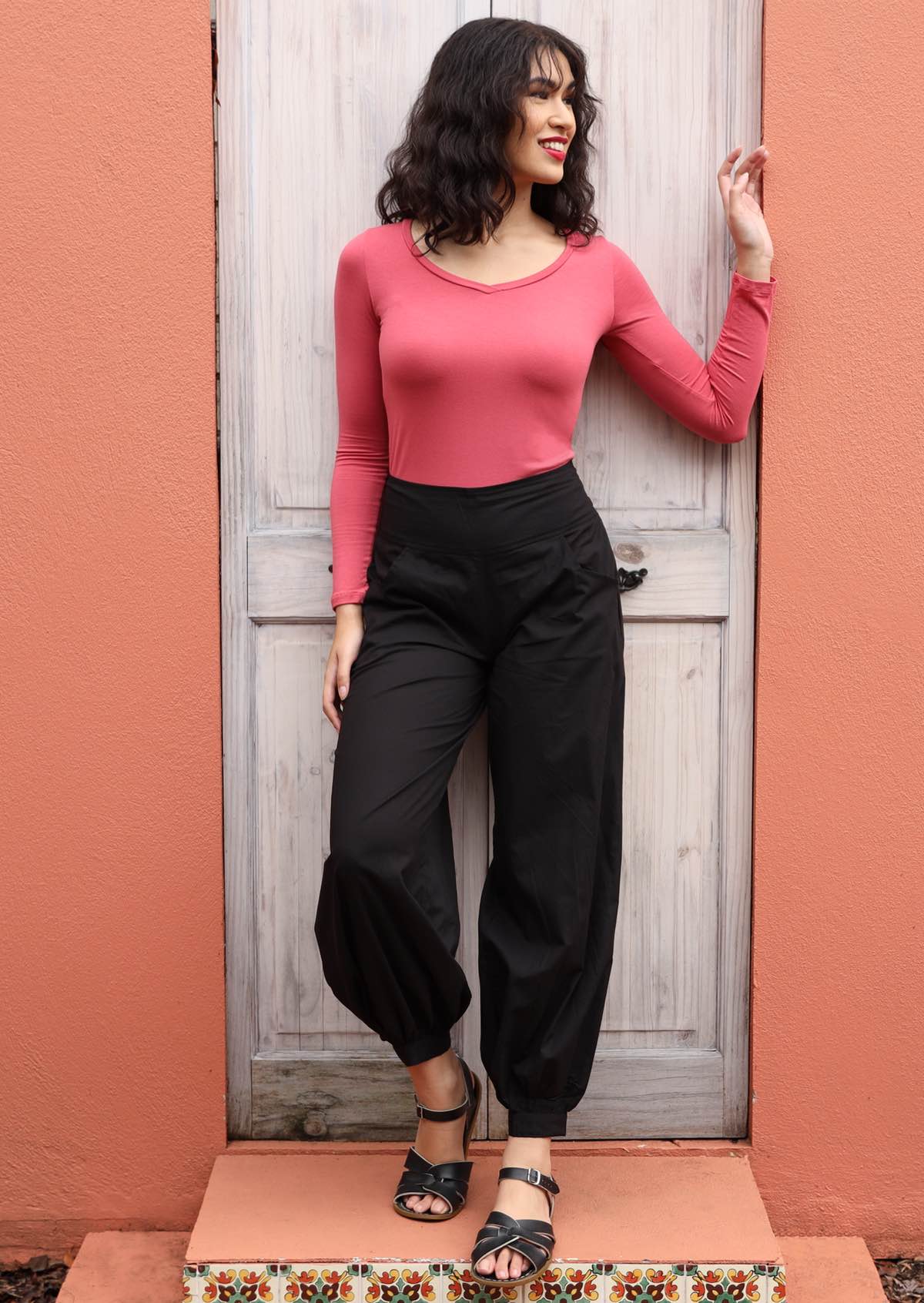 Acapulco Pants Black - Fuchesia