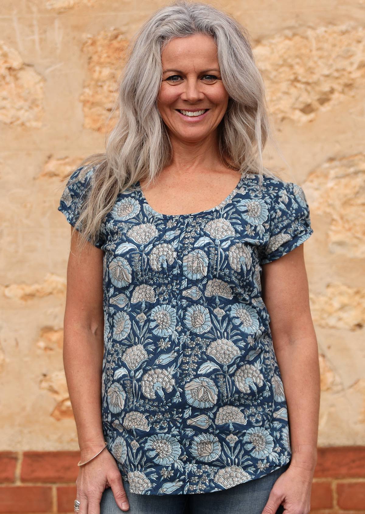 Tulsi Top Dahlia - Fuchesia