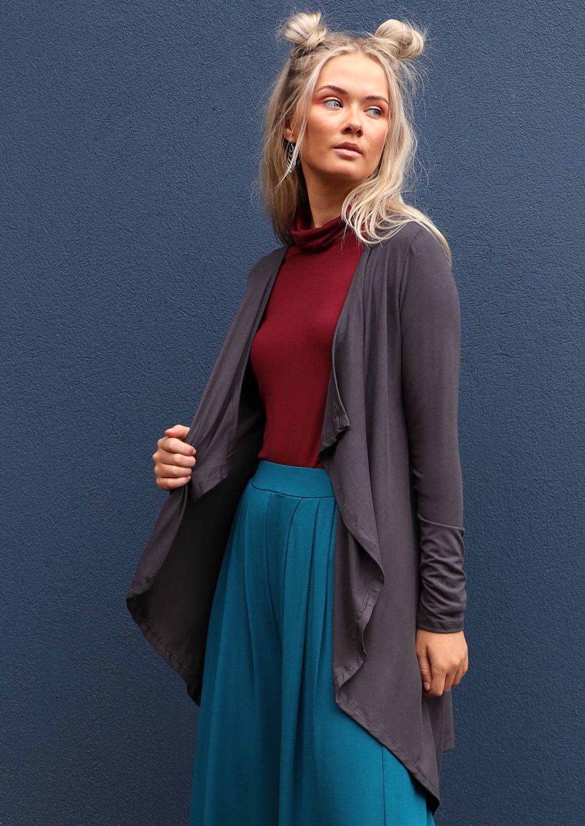 Waterfall Cardi Dark Grey - Fuchesia