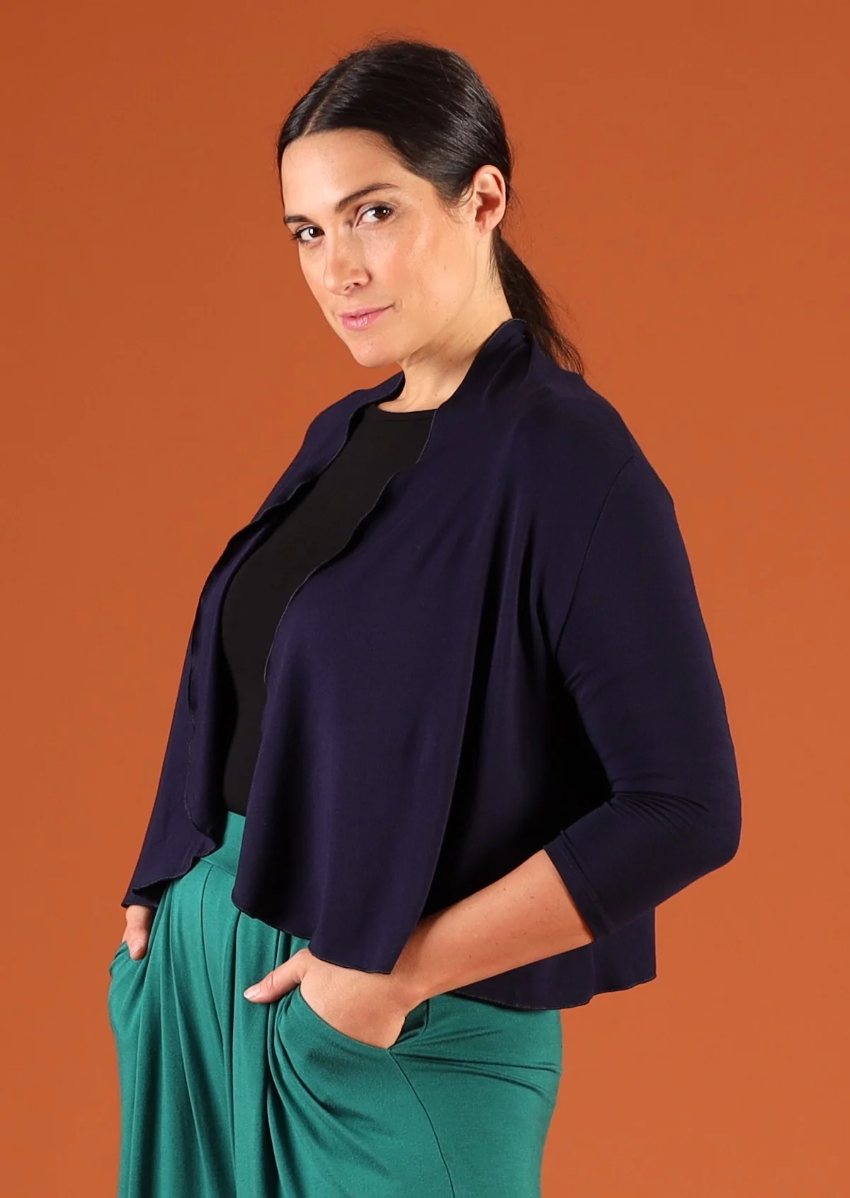 Bolero Cardi Navy Blue - Fuchesia