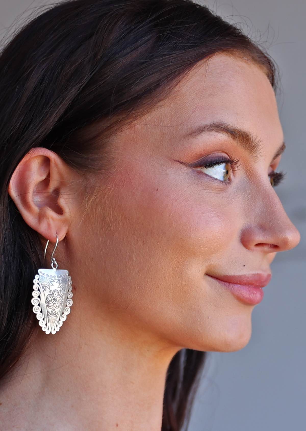 Hill Tribe Silver Shield Earrings - Fuchesia