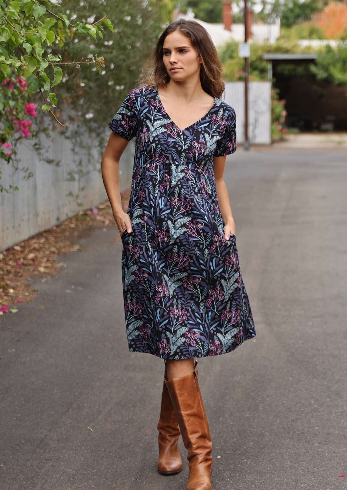 Etta Dress Obsidian - Fuchesia
