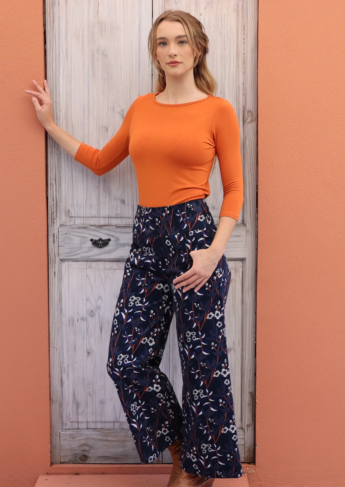 Esta Corduroy Pants Meadow - Fuchesia